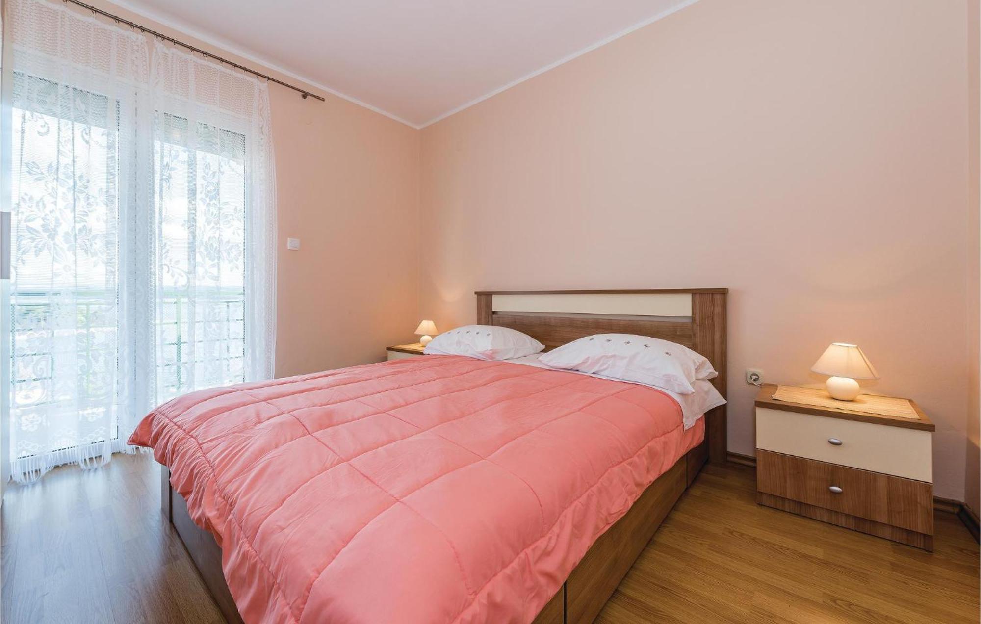 Beautiful Apartment In Raslina With Wifi Exteriör bild