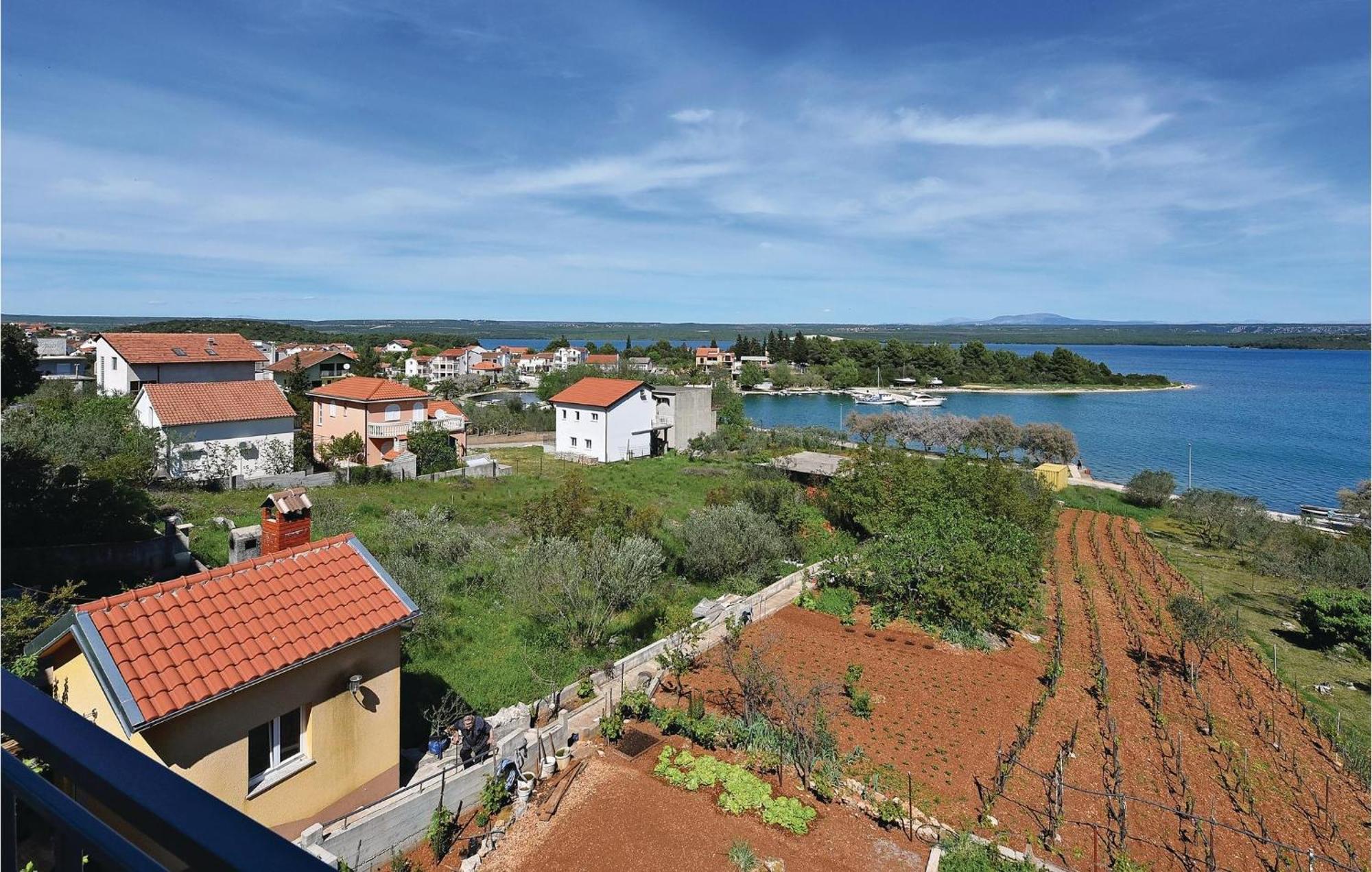 Beautiful Apartment In Raslina With Wifi Exteriör bild